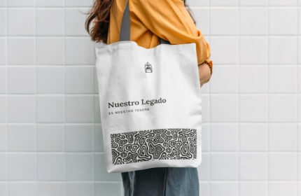 Legado Tote bag
